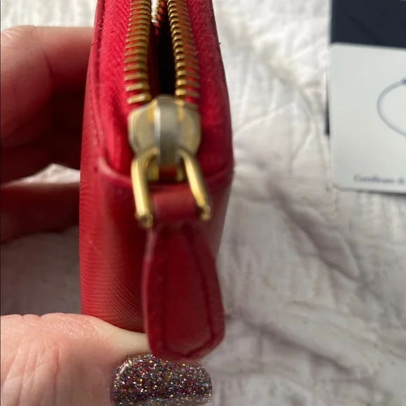 Prada Red Saffiano Leather wallet with Gold Accents - Picture 8 of 8